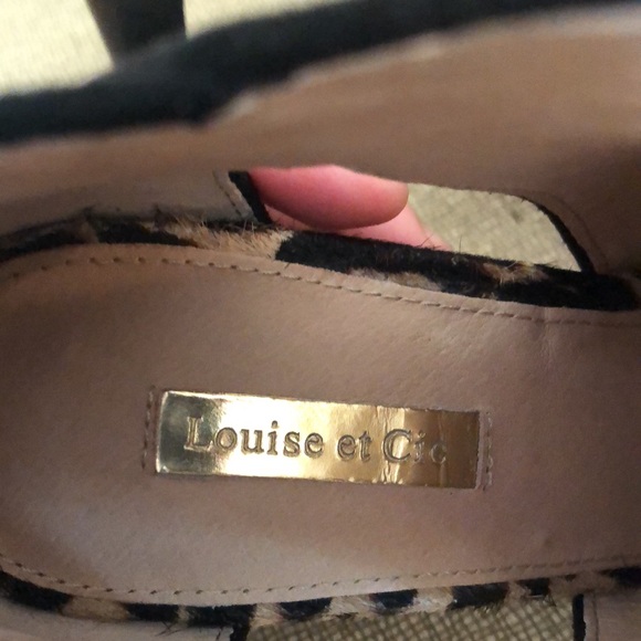 Darling Leopard Peep Toe Booties - Picture 5 of 11